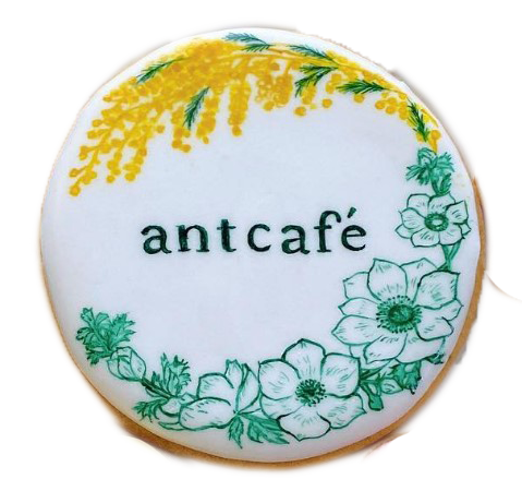 アニカフェという名前が入ったクッキー